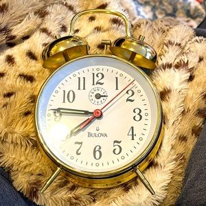 NEW BULOVA Desk Mantle Tabletop Clock